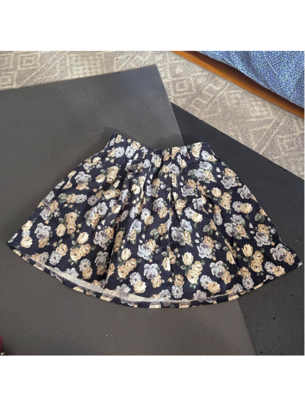 Y2K Yoco Black & Blue Floral Mini Skater Skirt (Medium)